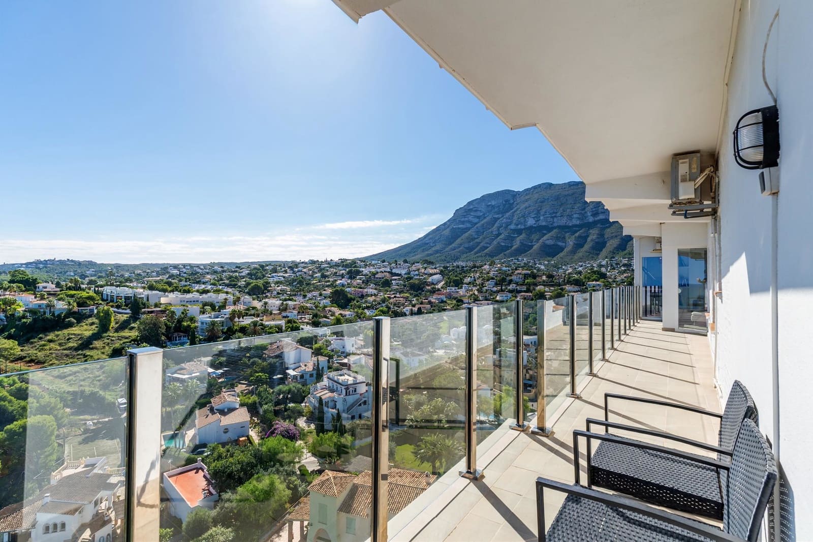 3 slaapkamer Appartement te koop in Denia met garage - € 450.000 (Ref: 10154230)