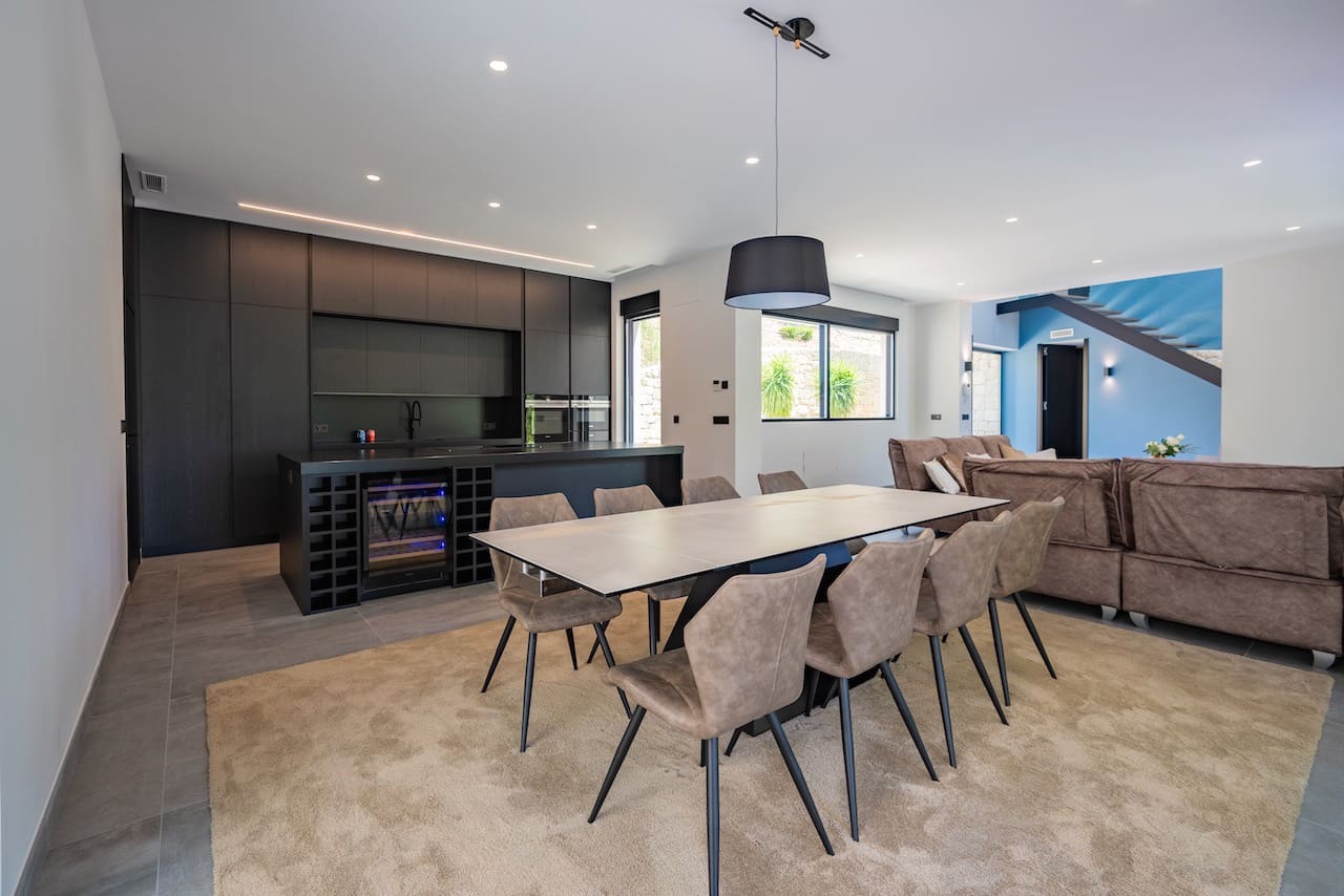 4 bedroom Villa for sale in Altea with pool garage - € 1,300,000 (Ref: 1860954)