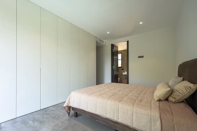 4 chambre Villa/Maison à vendre à Altea avec piscine garage - 1 300 000 € (Ref: 1860954)