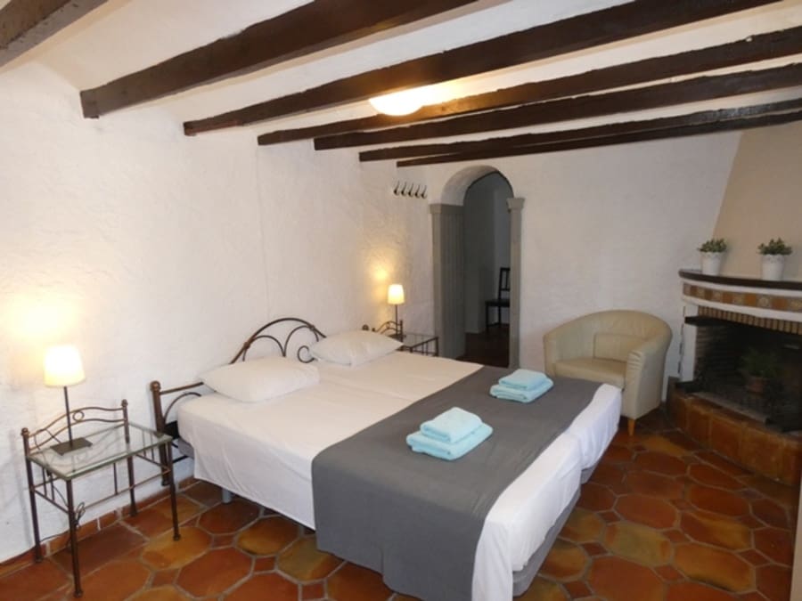 8 bedroom Villa for sale in Pedreguer with pool garage - € 1,300,000 (Ref: 1860956)