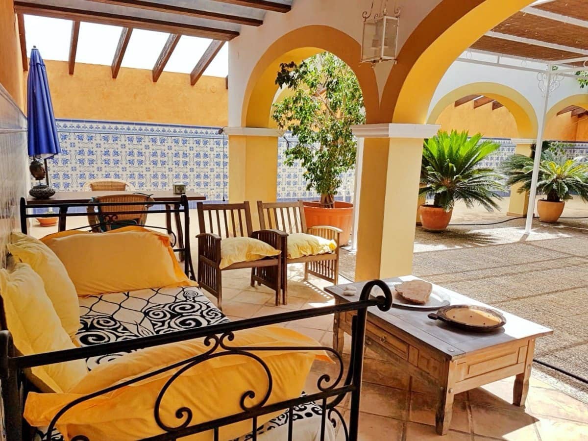 6 bedroom Villa for sale in Javea / Xabia with pool garage - € 1,100,000 (Ref: 1860982)