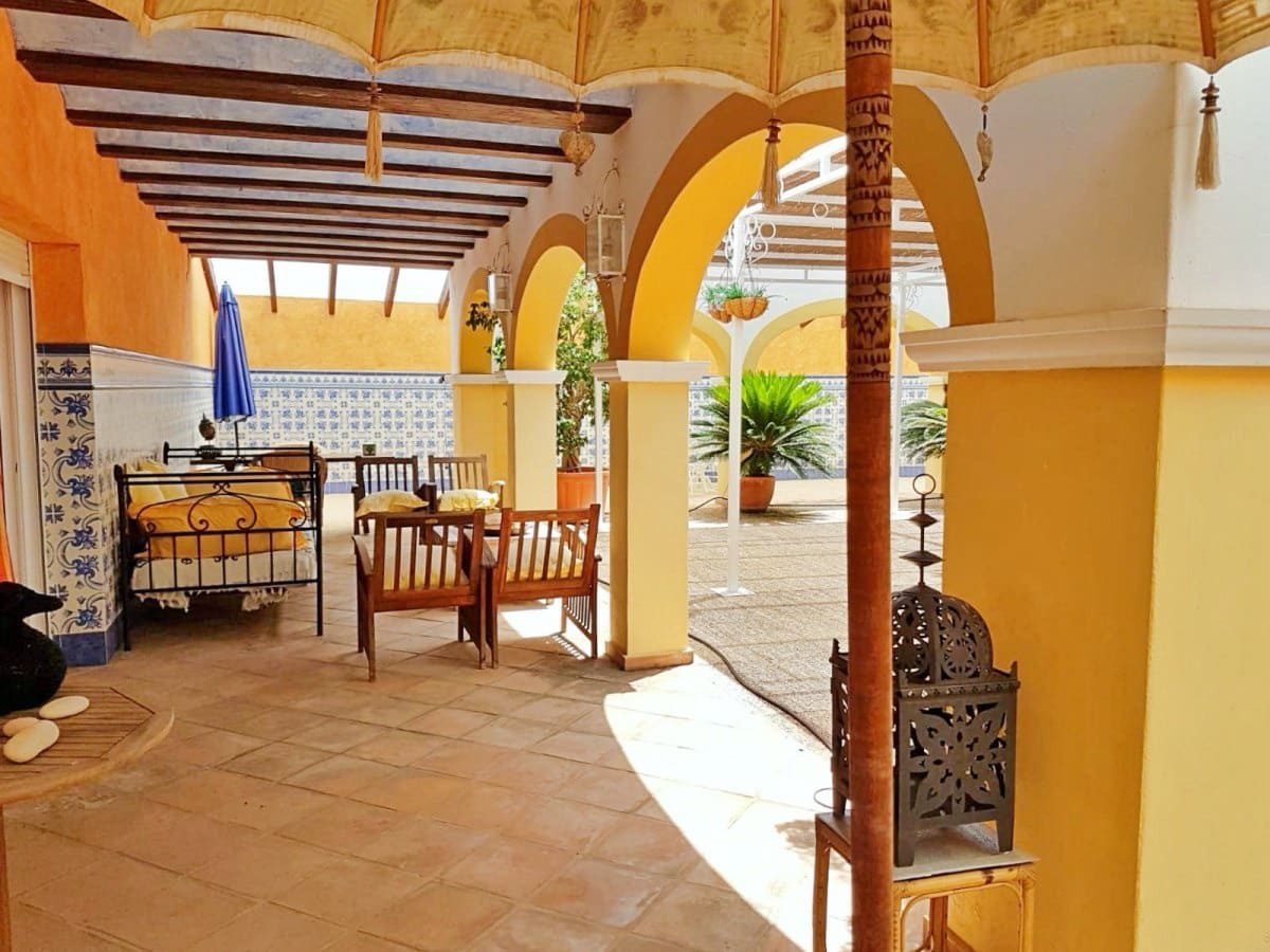 6 bedroom Villa for sale in Javea / Xabia with pool garage - € 1,100,000 (Ref: 1860982)