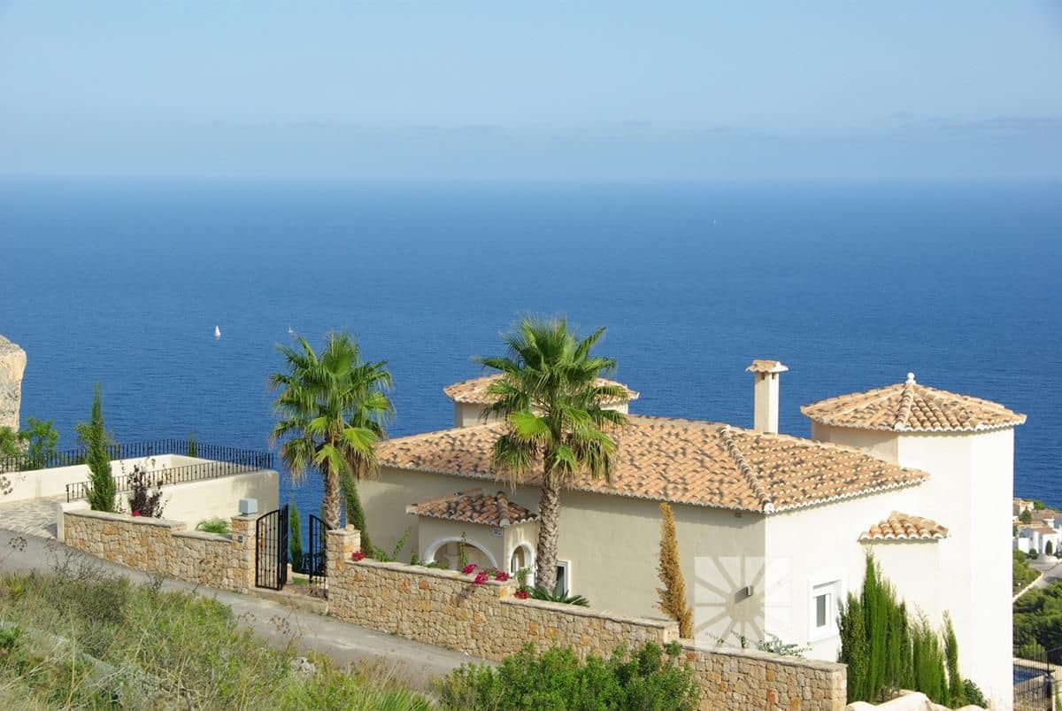 4 sypialnia Willa na sprzedaż w Benitachell / Benitatxell z basenem garażem - 832 000 € (Ref: 1861076)