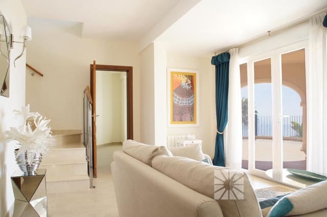 4 sypialnia Willa na sprzedaż w Benitachell / Benitatxell z basenem garażem - 832 000 € (Ref: 1861076)