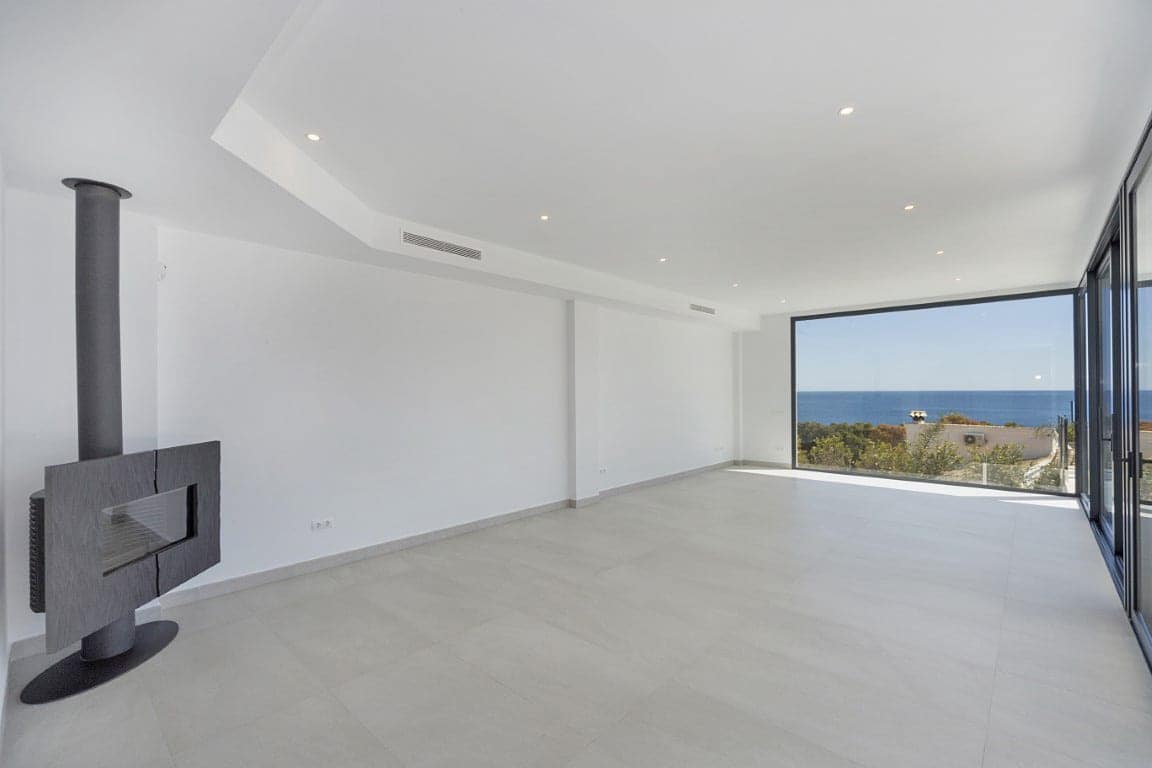 5 bedroom Villa for sale in Calpe / Calp with pool garage - € 2,350,000 (Ref: 1898060)