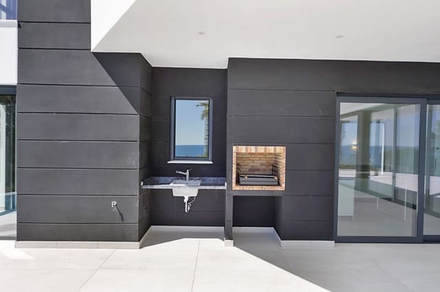 5 quarto Moradia para venda em Calpe / Calp com piscina garagem - 2 350 000 € (Ref: 1898060)