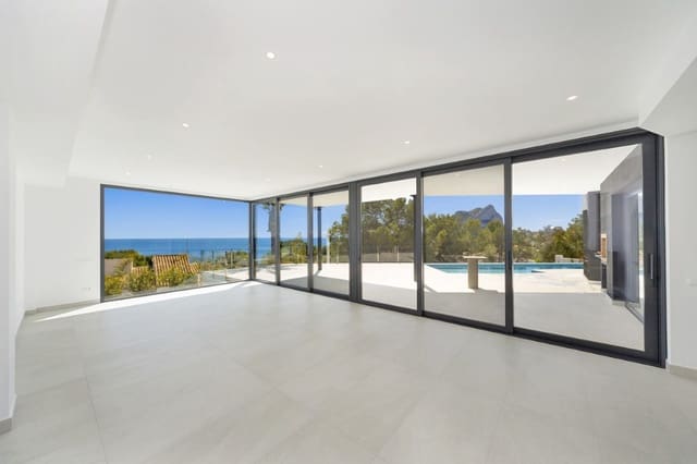 5 quarto Moradia para venda em Calpe / Calp com piscina garagem - 2 350 000 € (Ref: 1898060)