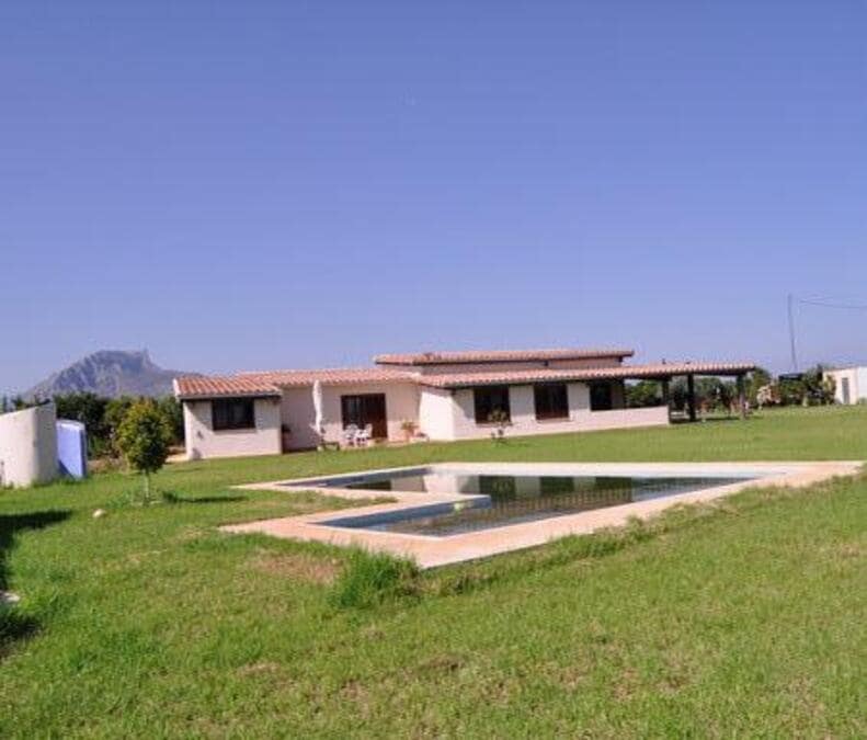 5 bedroom Villa for sale in Denia with pool - € 795,000 (Ref: 1906317)