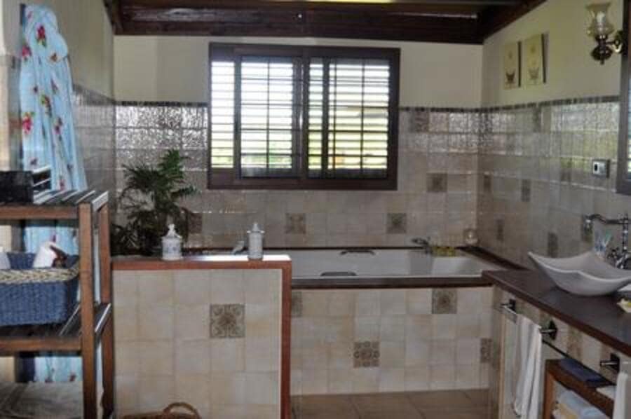 5 bedroom Villa for sale in Denia with pool - € 795,000 (Ref: 1906317)