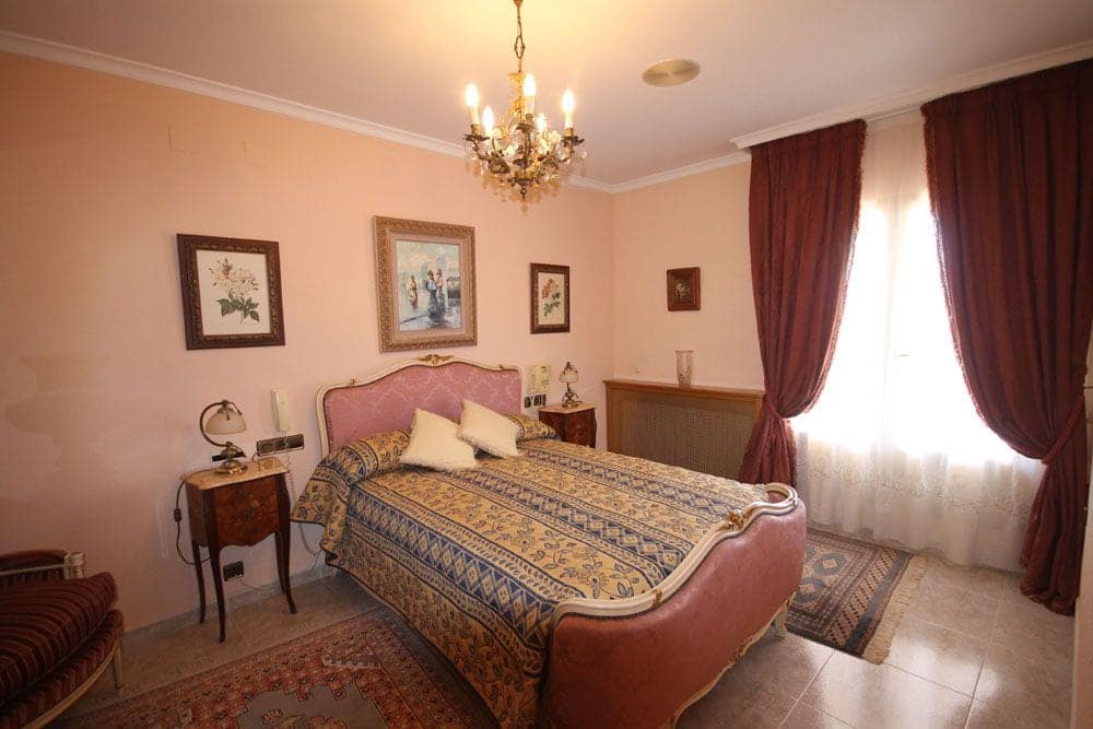 7 soveværelse Villa til salg i Gandia med swimmingpool garage - € 1.200.000 (Ref: 1940117)