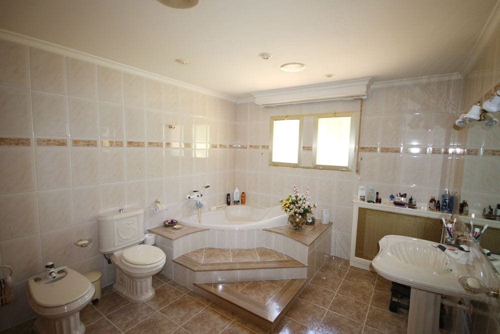 7 soveværelse Villa til salg i Gandia med swimmingpool garage - € 1.200.000 (Ref: 1940117)