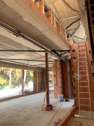 4 makuuhuone Huvila myytävänä paikassa Pueblo, Calpe / Calp mukana uima-altaan 
autotalli - 1 699 000 € (Ref: 2106775)