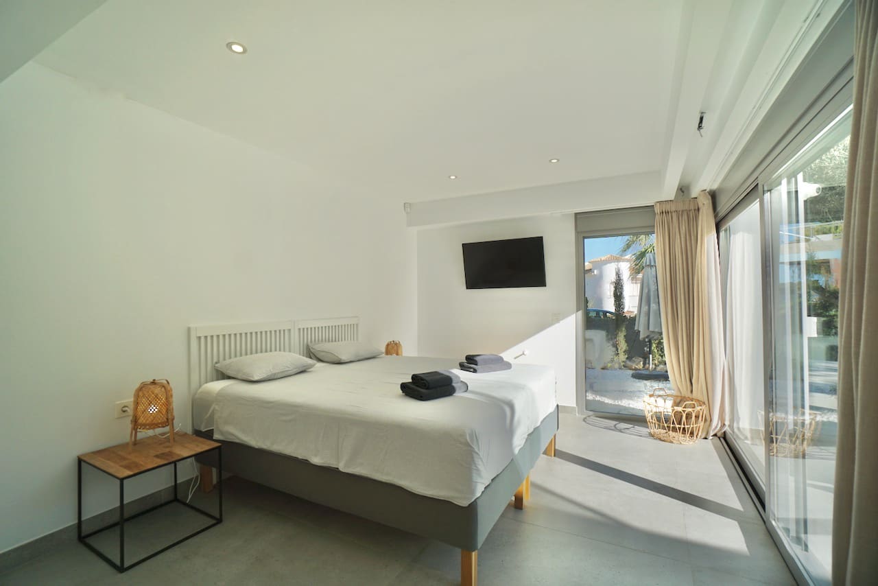 4 sypialnia Willa na sprzedaż w Benissa z basenem garażem - 1 380 000 € (Ref: 2163919)