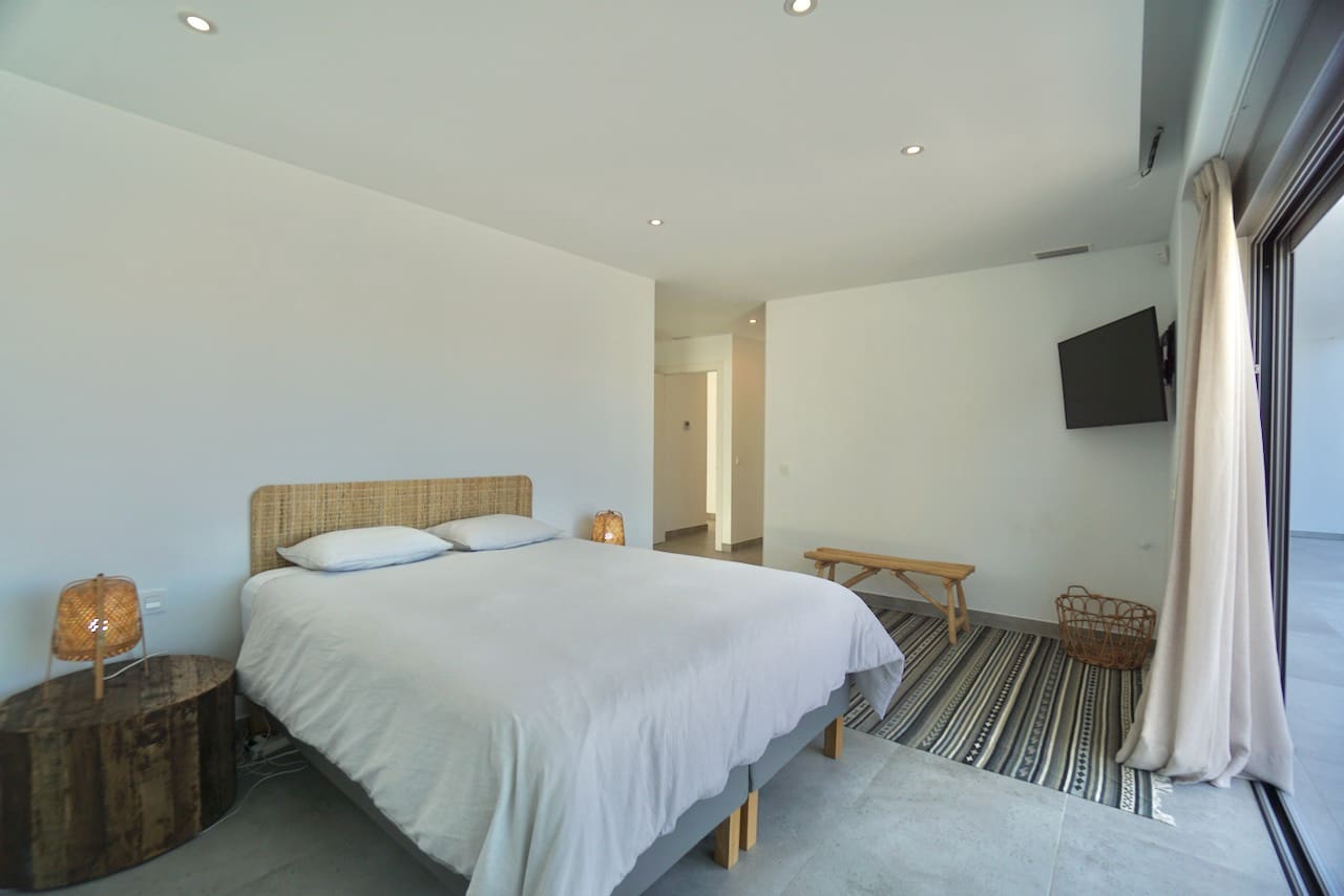 4 sypialnia Willa na sprzedaż w Benissa z basenem garażem - 1 380 000 € (Ref: 2163919)