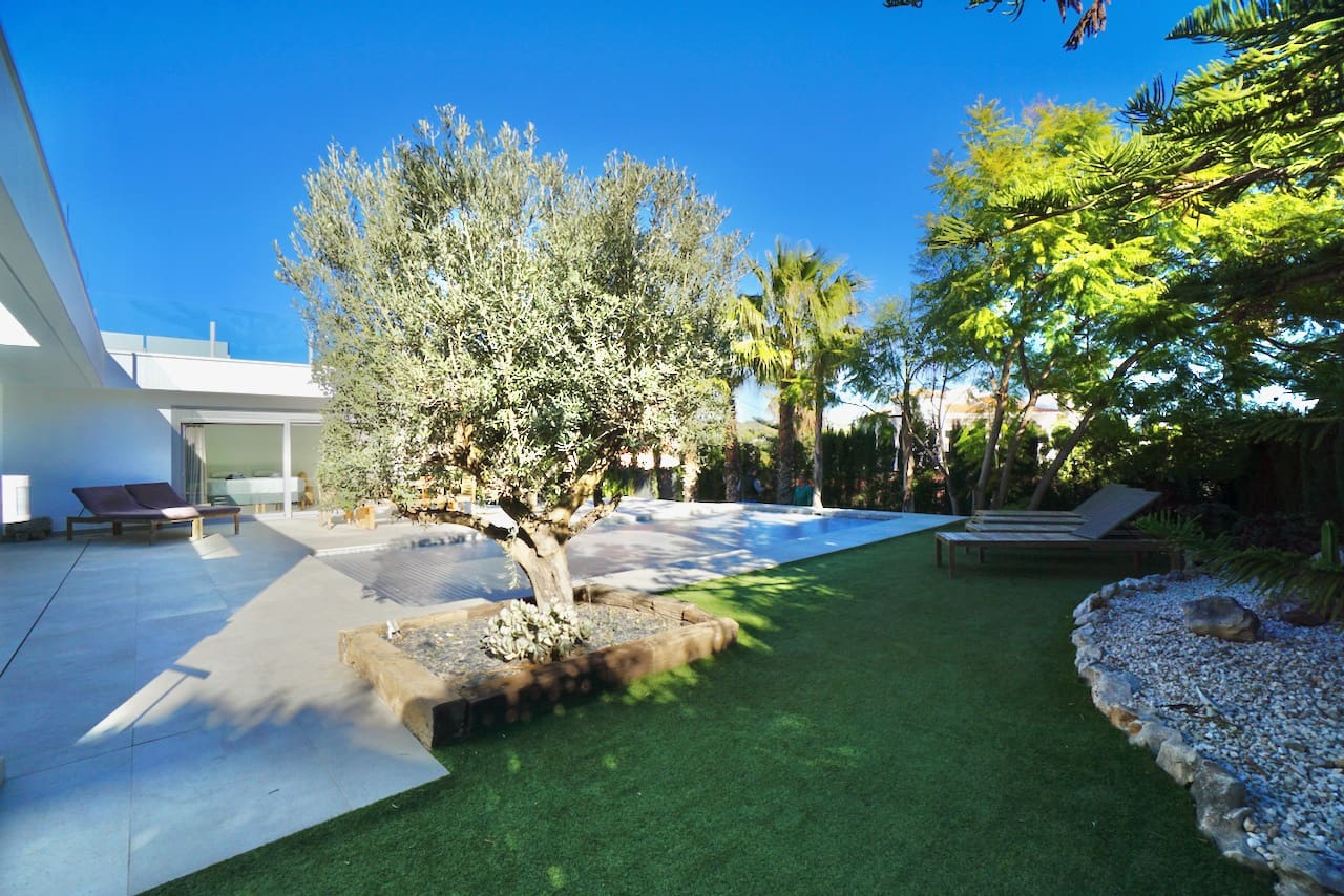 4 sypialnia Willa na sprzedaż w Benissa z basenem garażem - 1 380 000 € (Ref: 2163919)