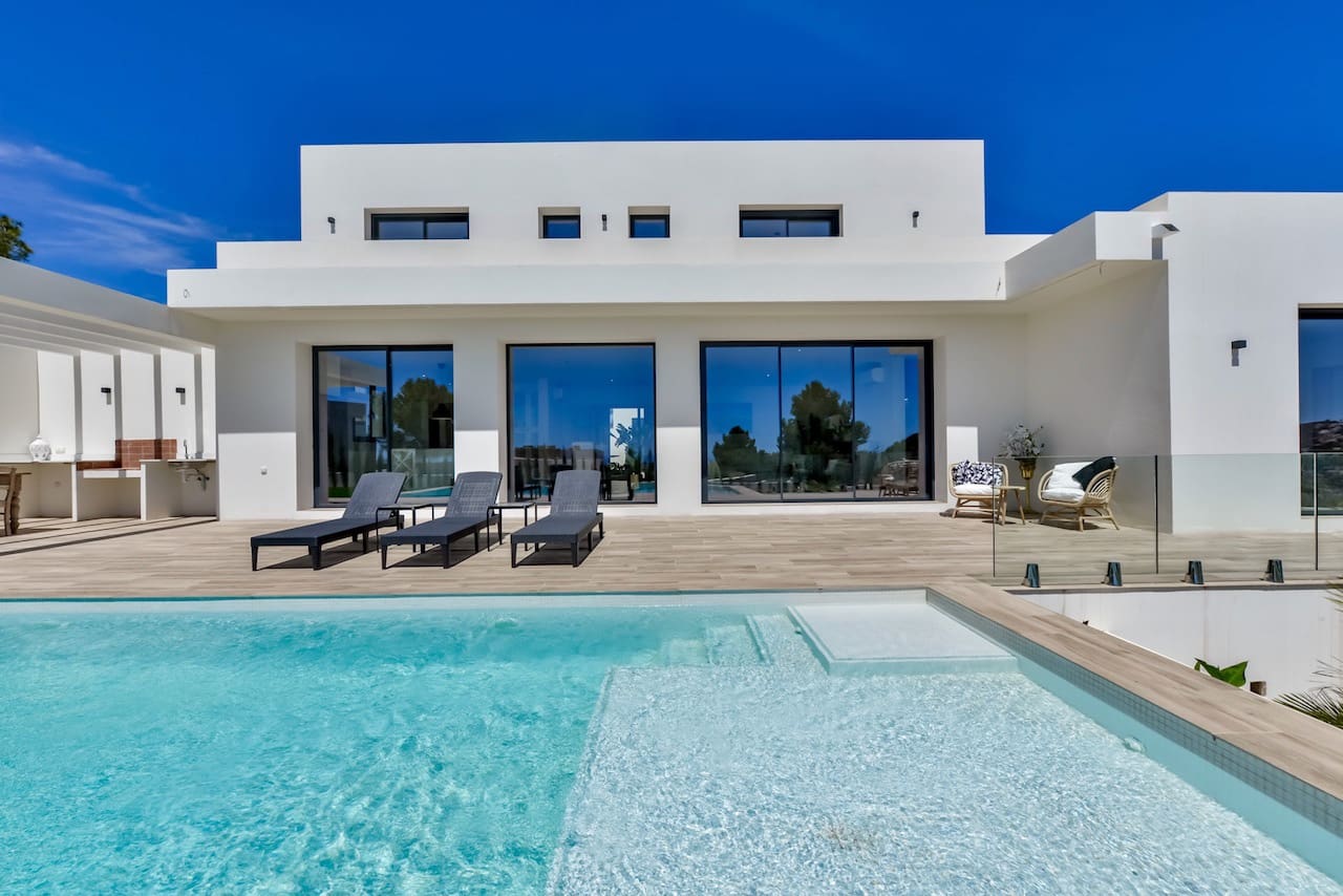 4 soverom Villa til salgs i Moraira med svømmebasseng garasje - € 1 635 000 (Ref: 2349969)