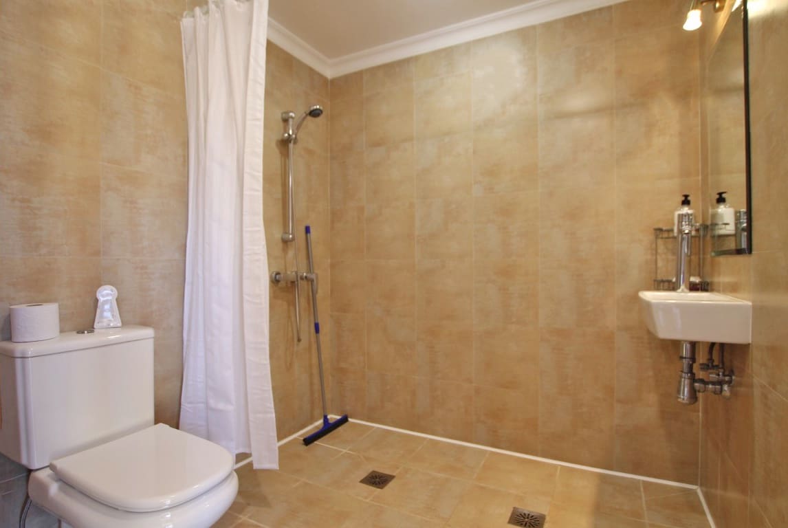 7 bedroom Villa for sale in Javea / Xabia with pool garage - € 949,000 (Ref: 2577006)