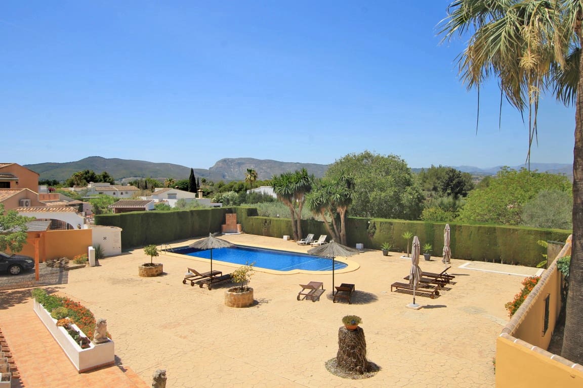 7 bedroom Villa for sale in Javea / Xabia with pool garage - € 949,000 (Ref: 2577006)