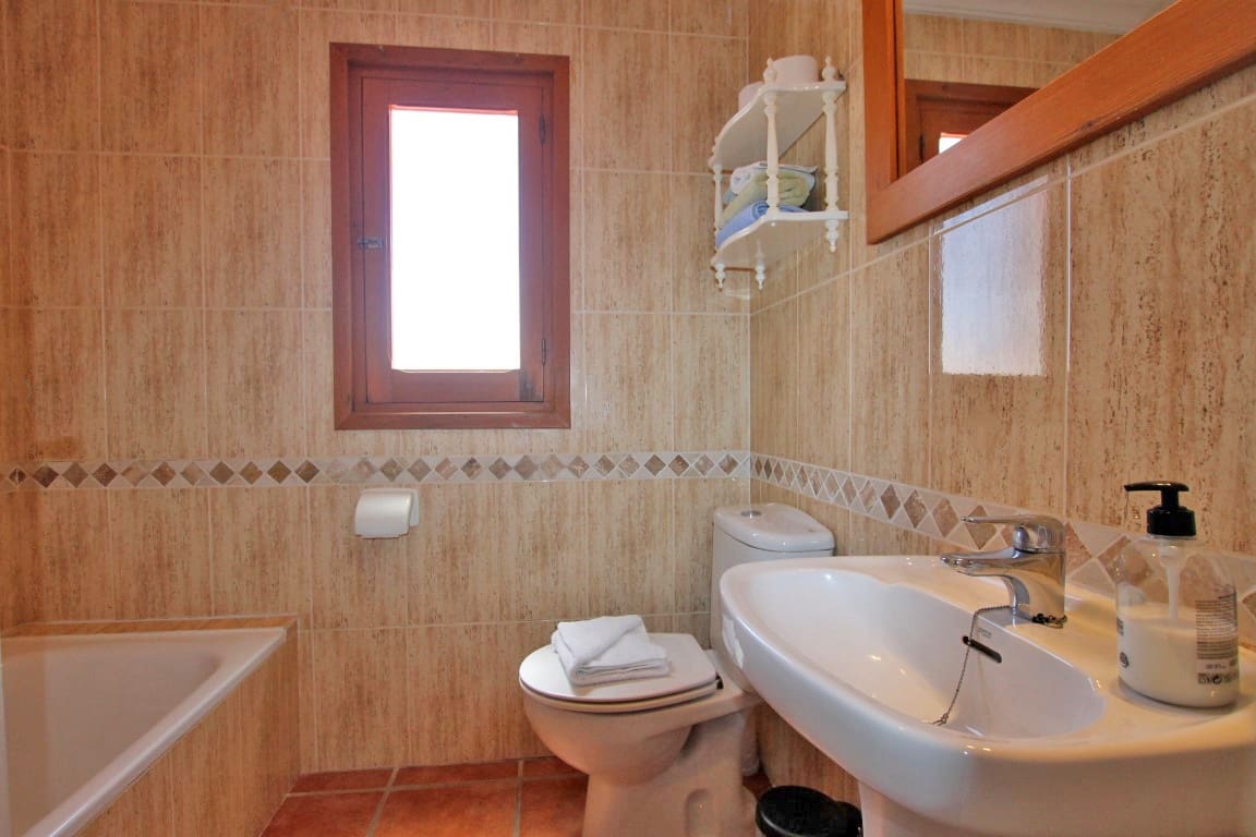 7 bedroom Villa for sale in Javea / Xabia with pool garage - € 949,000 (Ref: 2577006)