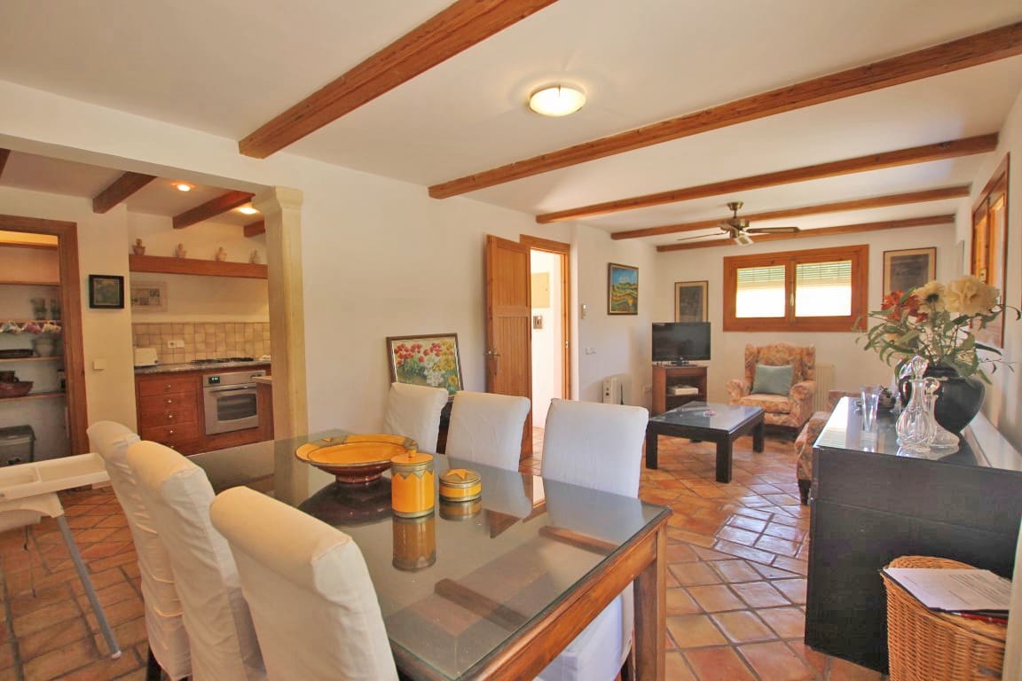 7 bedroom Villa for sale in Javea / Xabia with pool garage - € 949,000 (Ref: 2577006)