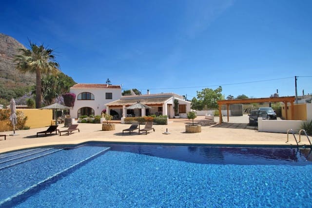 7 quarto Moradia para venda em Javea / Xàbia com piscina garagem - 949 000 € (Ref: 2577006)