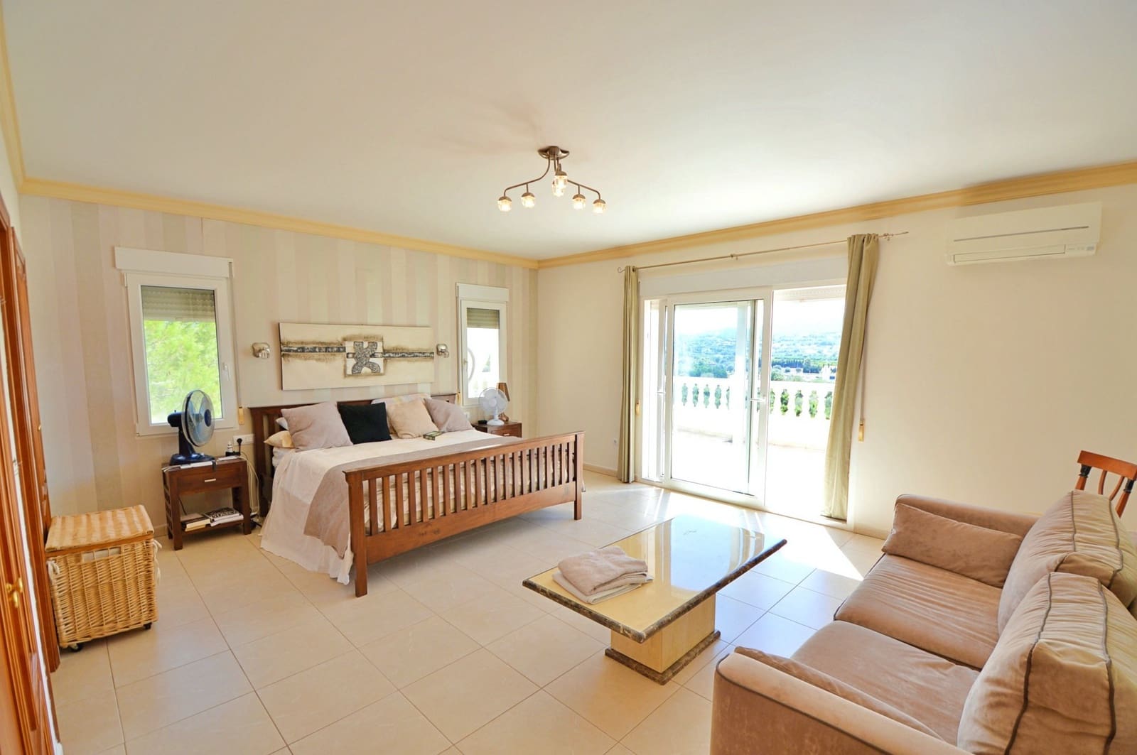 4 bedroom Villa for sale in Javea / Xabia with pool garage - € 835,000 (Ref: 2816923)