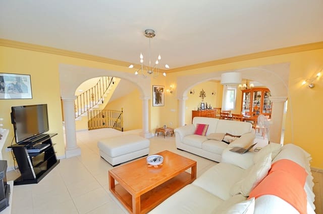 4 quarto Moradia para venda em Javea / Xàbia com piscina garagem - 835 000 € (Ref: 2816923)