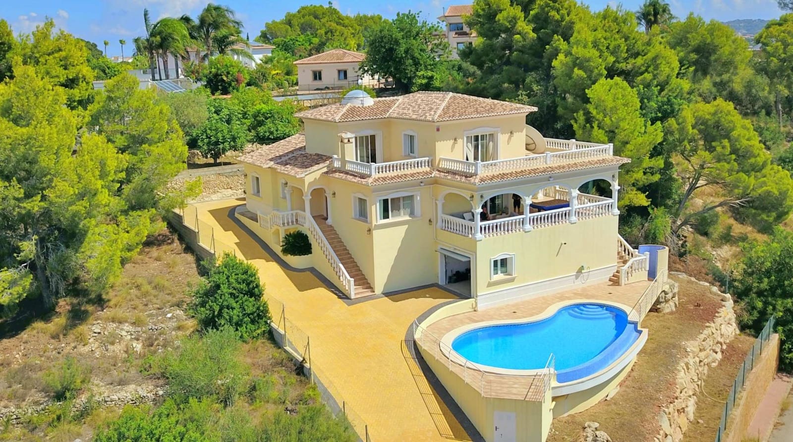 4 bedroom Villa for sale in Javea / Xabia with pool garage - € 835,000 (Ref: 2816923)
