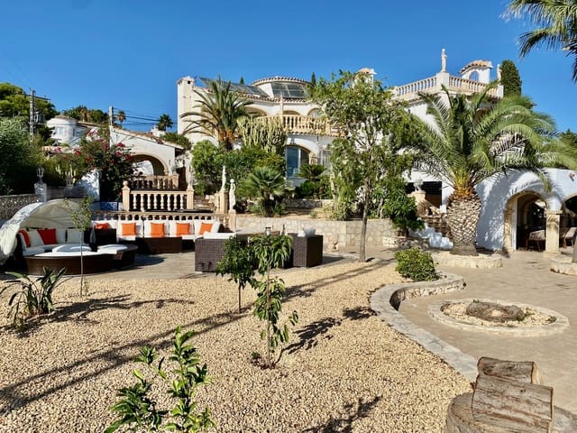 4 soverom Villa til salgs i Benissa med svømmebasseng garasje - € 1 290 000 (Ref: 3105824)