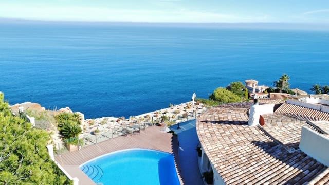 5 quarto Moradia para venda em Javea / Xàbia com piscina garagem - 2 100 000 € (Ref: 3105853)