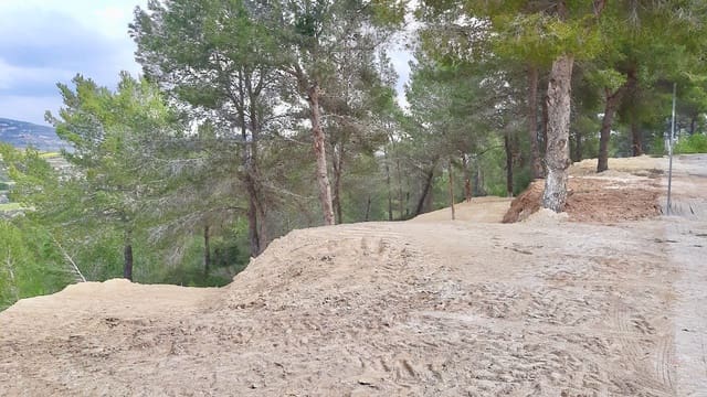 Building Plot for sale in Moraira, Teulada-Moraira - € 140,000 (Ref: 3106046)