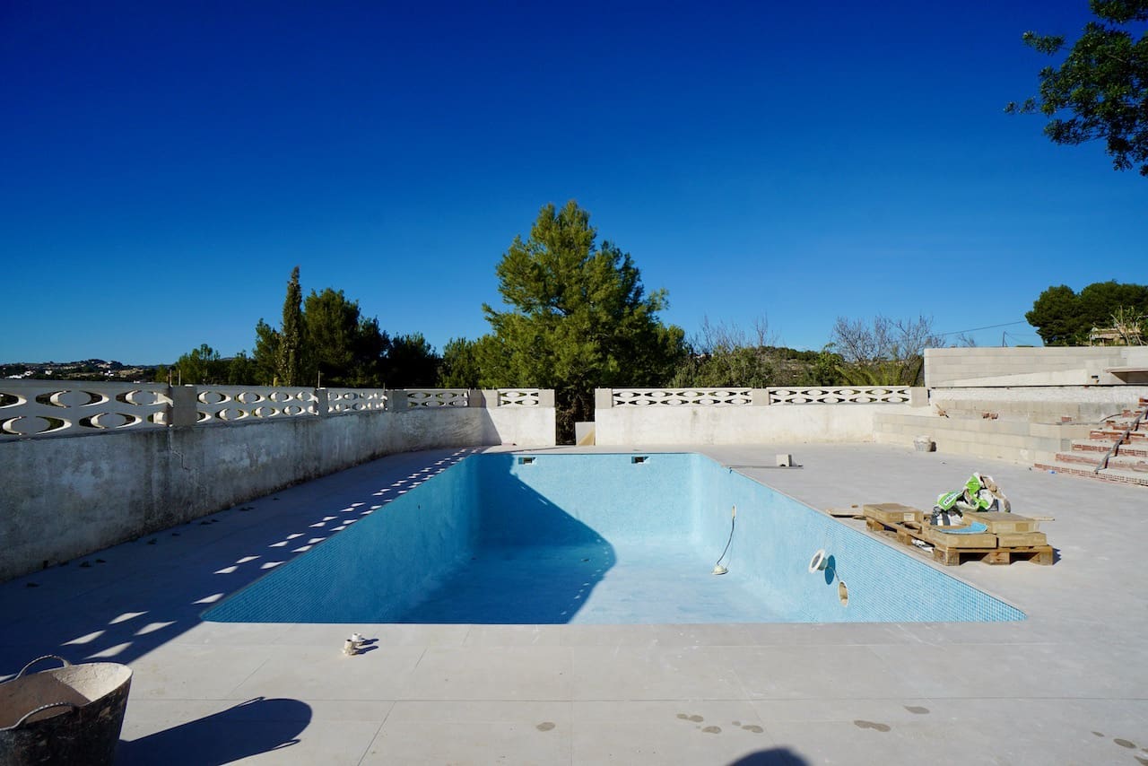 Chalet de 4 habitaciones en Benitachell / Benitatxell en venta con piscina garaje - 1.085.000 € (Ref: 3950548)