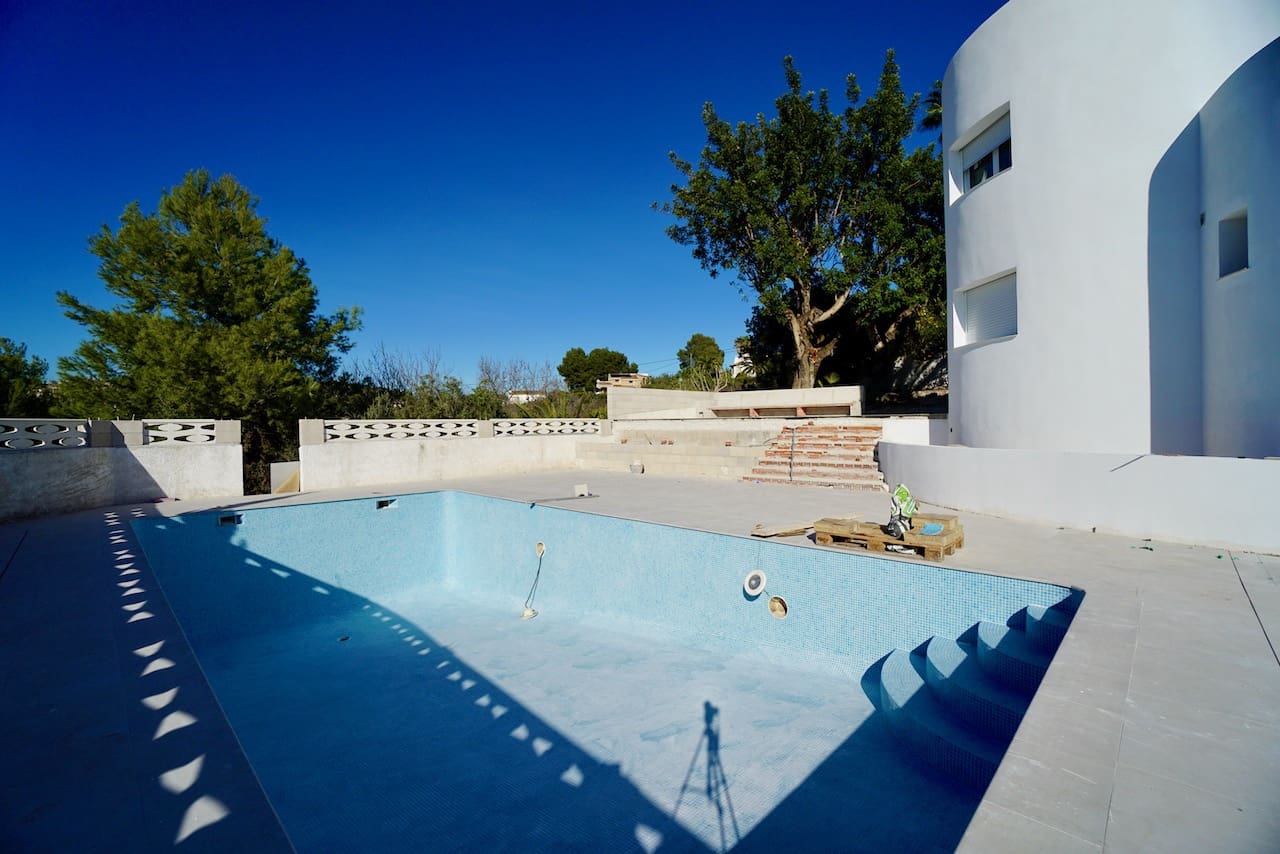 Chalet de 4 habitaciones en Benitachell / Benitatxell en venta con piscina garaje - 1.085.000 € (Ref: 3950548)