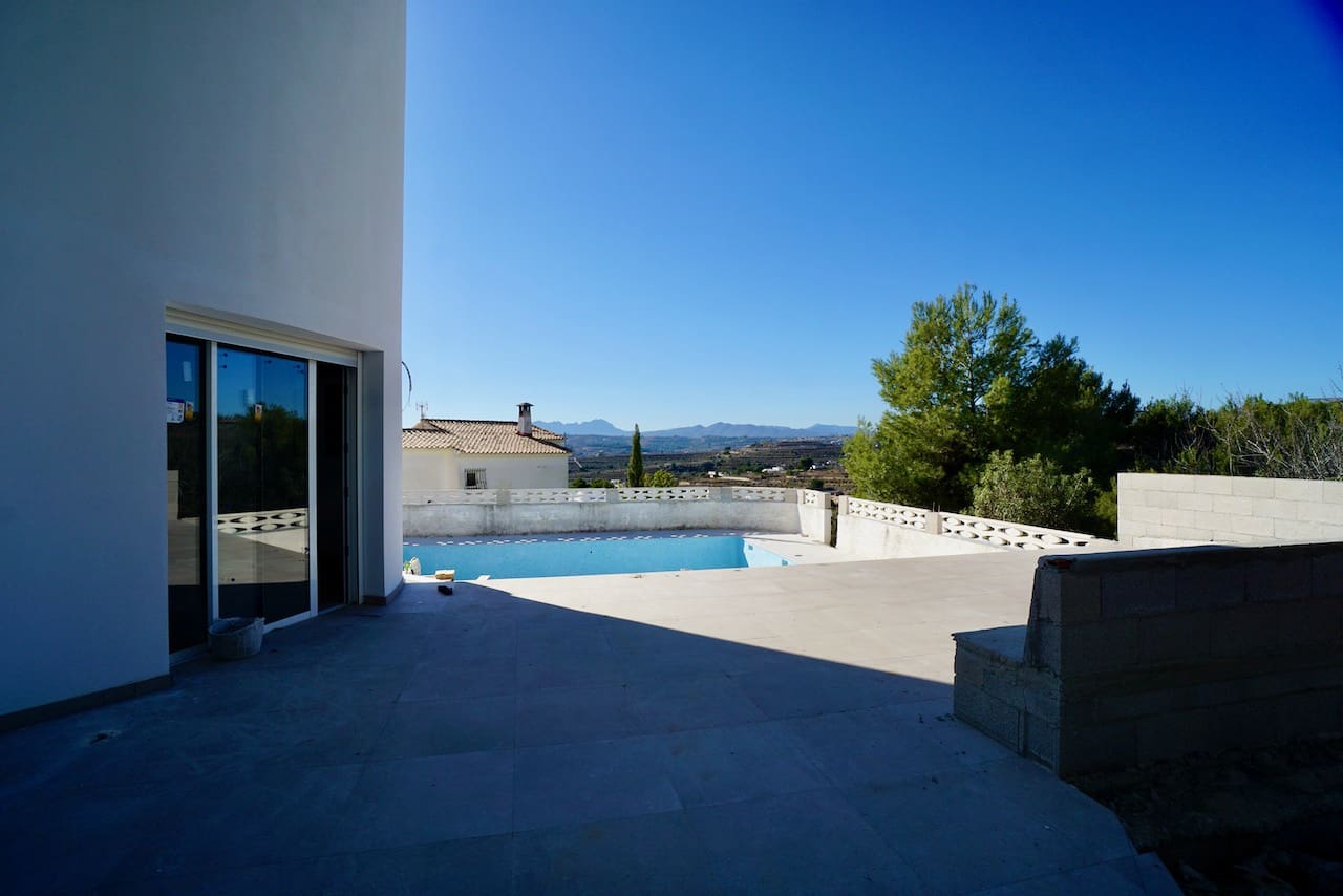 Chalet de 4 habitaciones en Benitachell / Benitatxell en venta con piscina garaje - 1.085.000 € (Ref: 3950548)