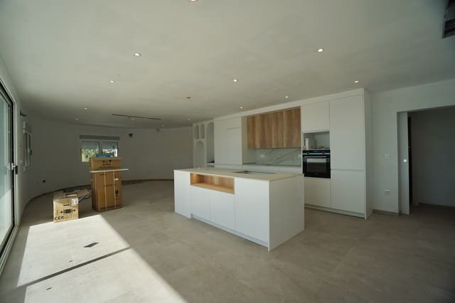 Chalet de 4 habitaciones en Benitachell / Benitatxell en venta con piscina garaje - 1.085.000 € (Ref: 3950548)