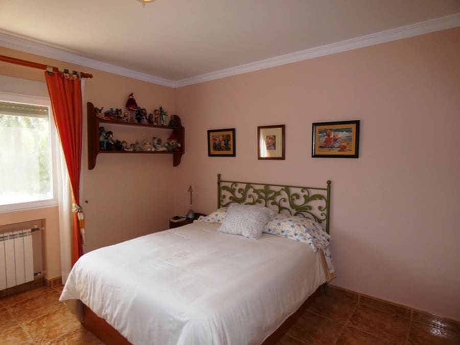 5 bedroom Villa for sale in Denia - € 745,000 (Ref: 4612548)