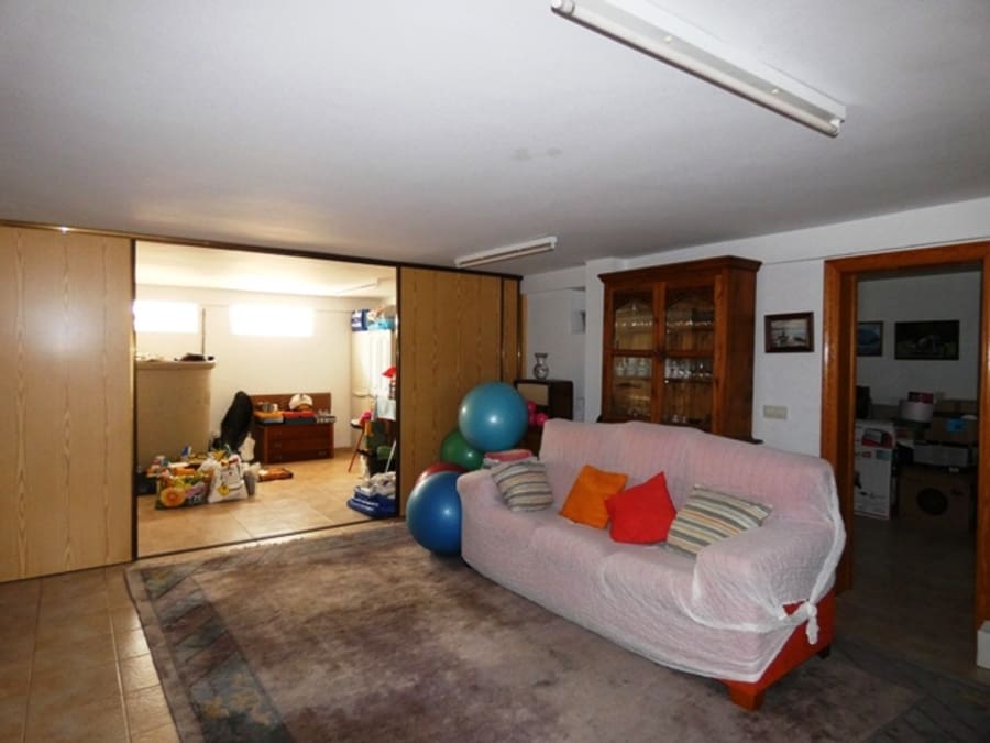 5 bedroom Villa for sale in Denia - € 745,000 (Ref: 4612548)