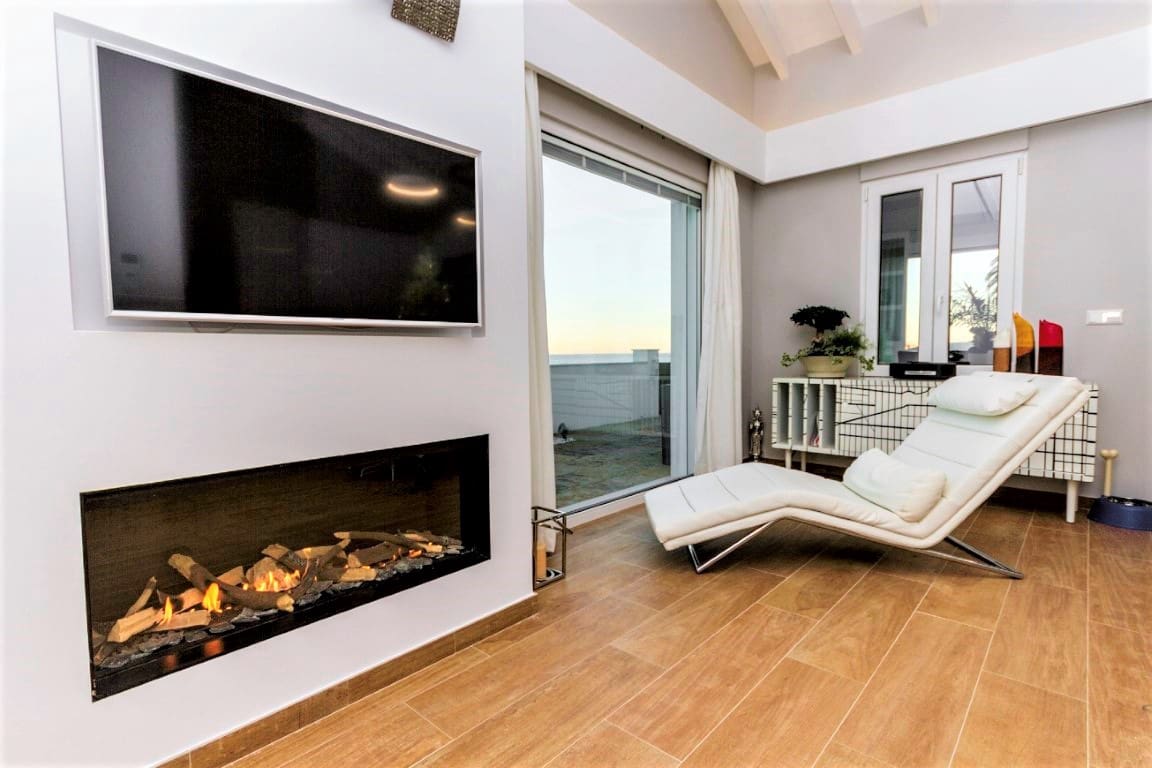 3 bedroom Villa for sale in Denia - € 895,000 (Ref: 4612557)