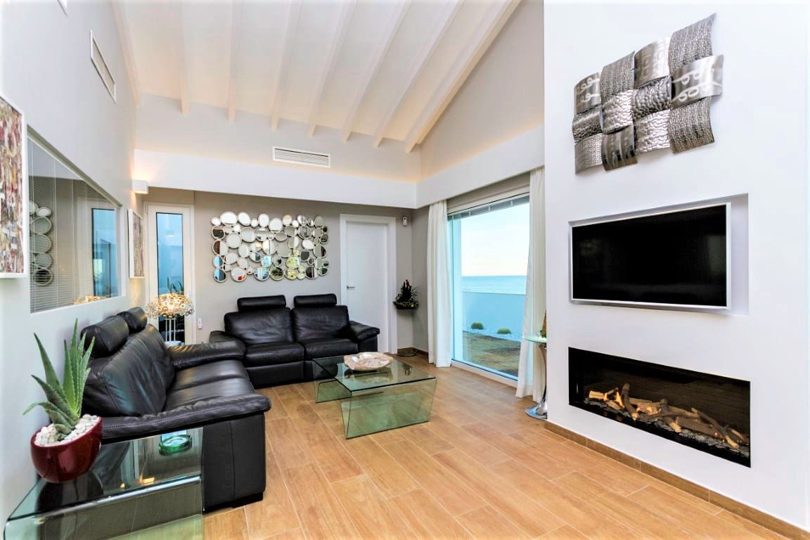 3 bedroom Villa for sale in Denia - € 895,000 (Ref: 4612557)