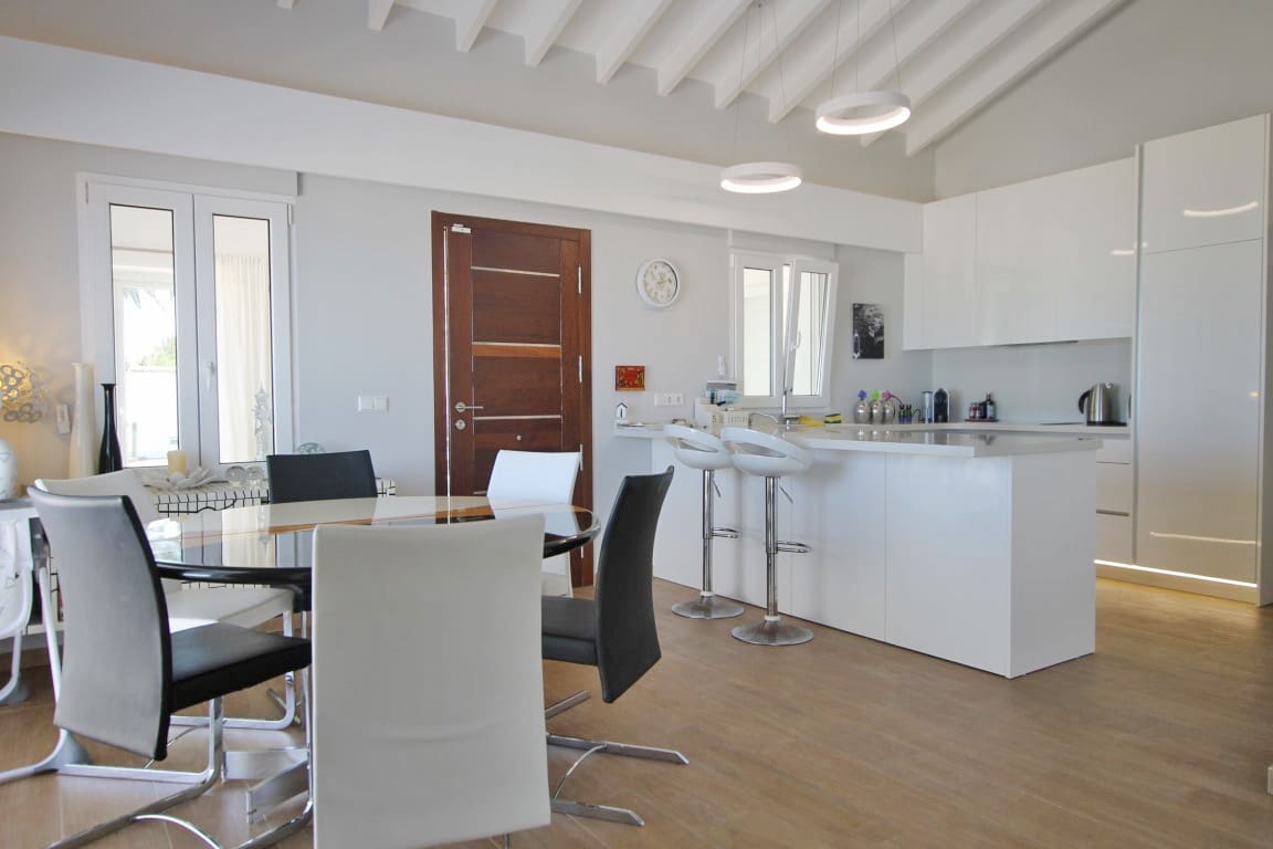 3 bedroom Villa for sale in Denia - € 895,000 (Ref: 4612557)