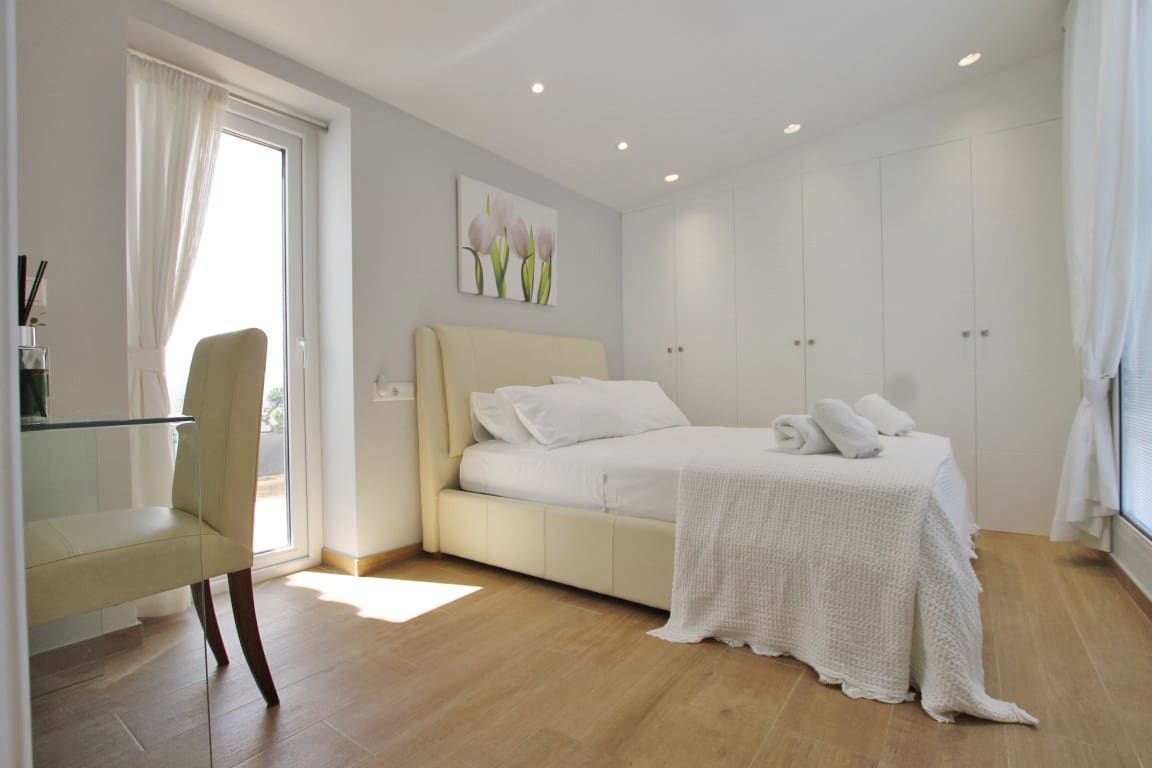 3 bedroom Villa for sale in Denia - € 895,000 (Ref: 4612557)