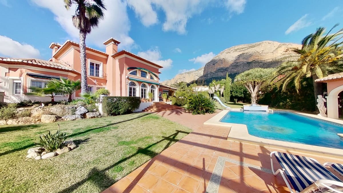 7 bedroom Villa for sale in Javea / Xabia with pool garage - € 1,550,000 (Ref: 4612563)