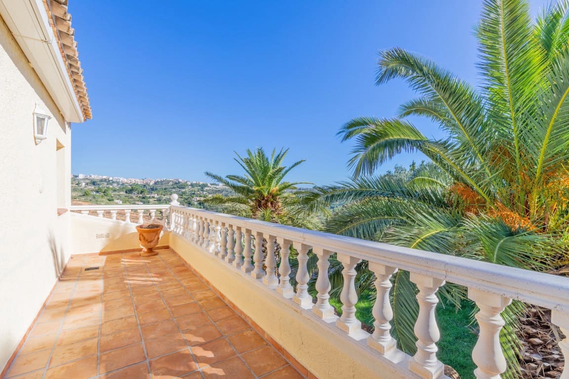 7 bedroom Villa for sale in Benissa with pool garage - € 995,000 (Ref: 4612572)