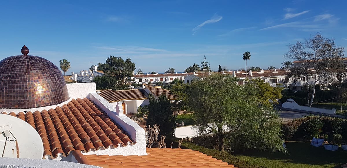 7 quarto Moradia para venda em Denia com piscina garagem - 600 000 € (Ref: 4612582)