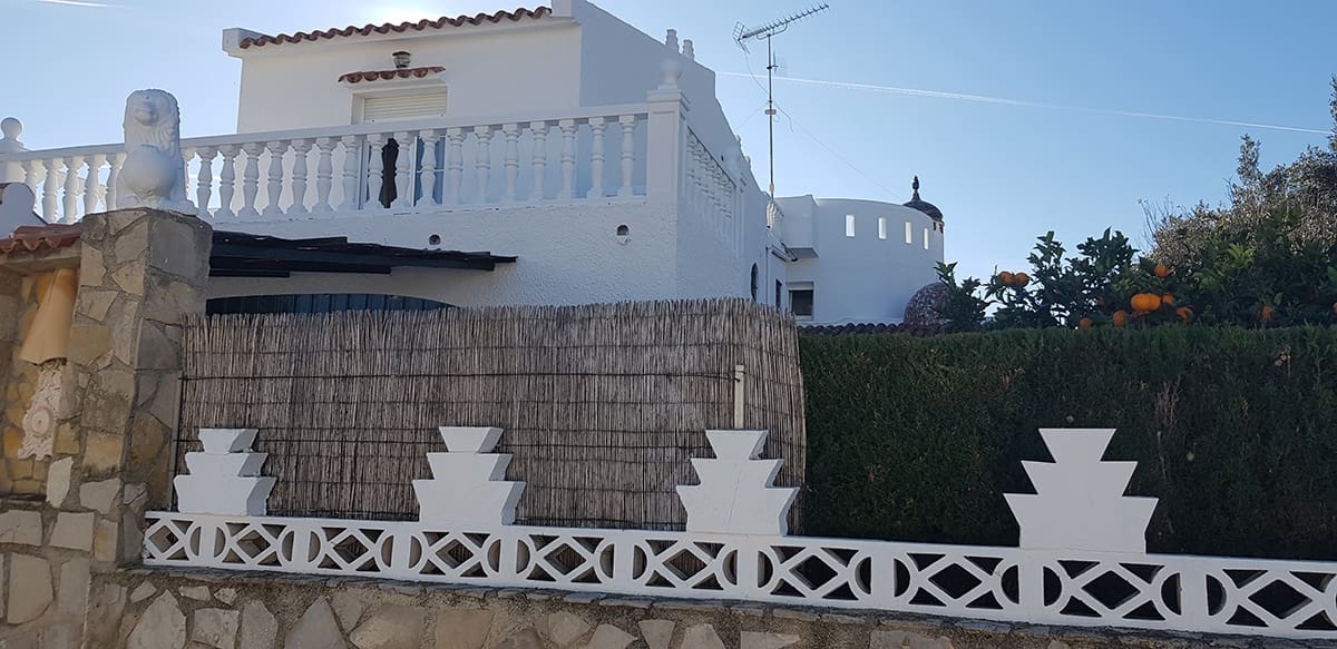 7 quarto Moradia para venda em Denia com piscina garagem - 600 000 € (Ref: 4612582)