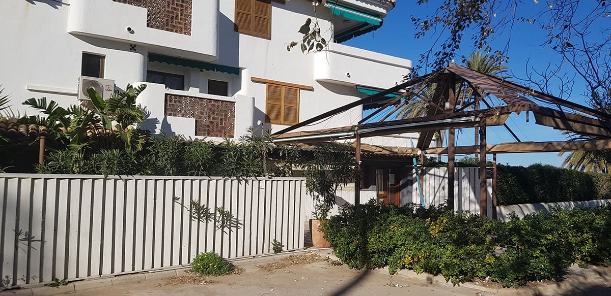 7 quarto Moradia para venda em Denia com piscina garagem - 600 000 € (Ref: 4612582)