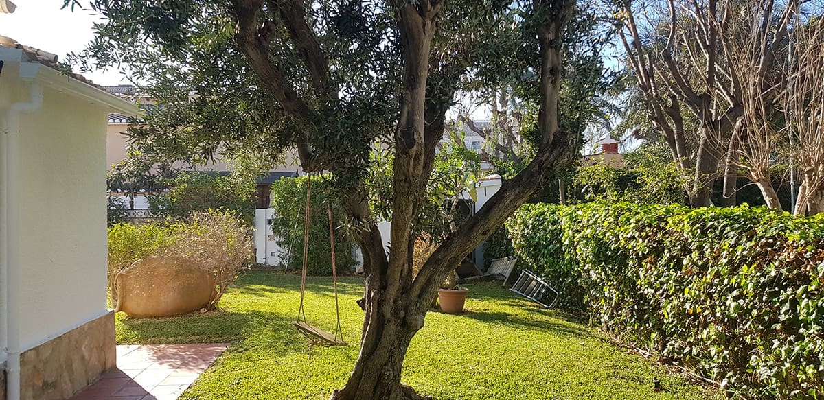 7 quarto Moradia para venda em Denia com piscina garagem - 600 000 € (Ref: 4612582)