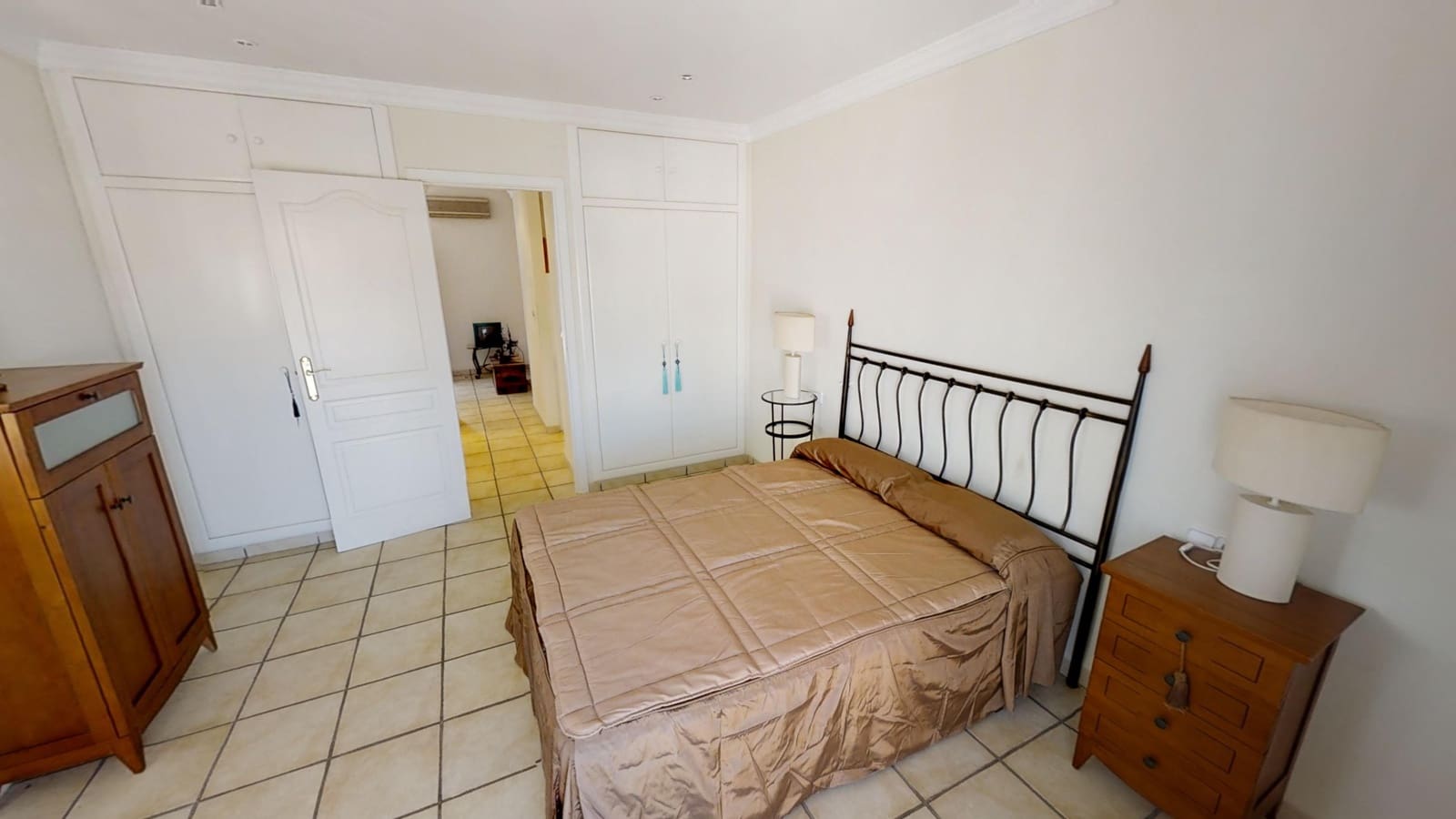 7 quarto Moradia para venda em Denia com piscina garagem - 600 000 € (Ref: 4612582)