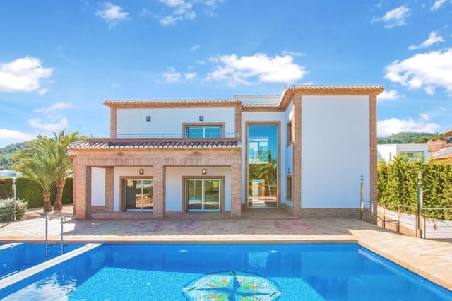 4 bedroom Villa for sale in Javea / Xàbia with pool garage - € 1,215,000 (Ref: 5406308)
