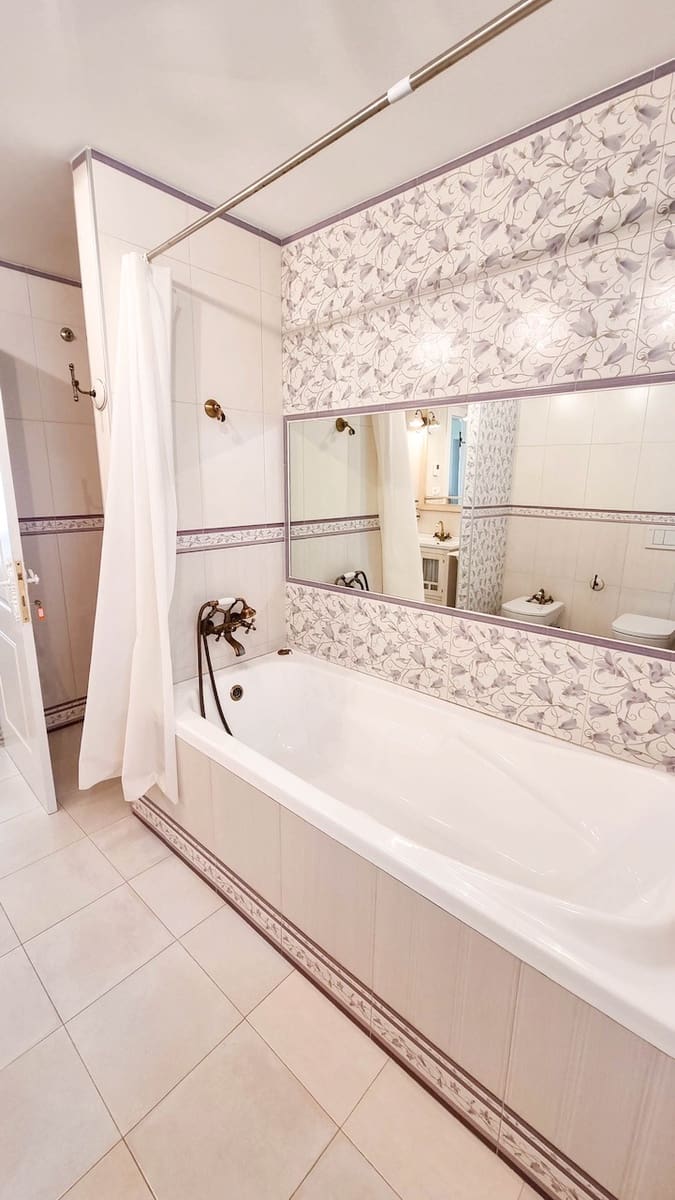 5 bedroom Villa for sale in Moraira with pool garage - € 1,150,000 (Ref: 5406332)